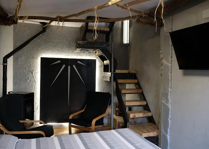 Le In Pietra La Torretta Ferienhaus Montemezzo