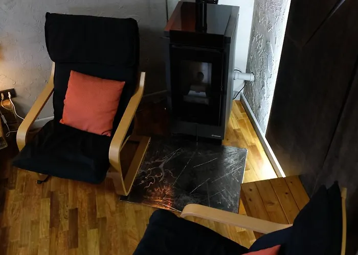 Ferienhaus Le In Pietra La Torretta Montemezzo