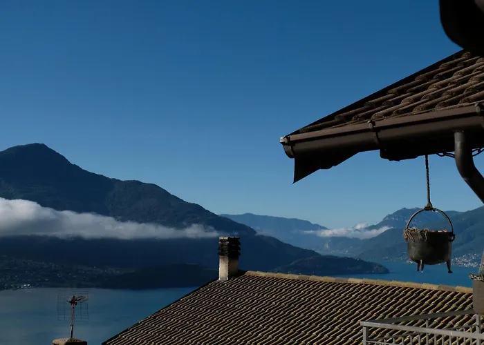 Le In Pietra La Torretta Ferienhaus Montemezzo