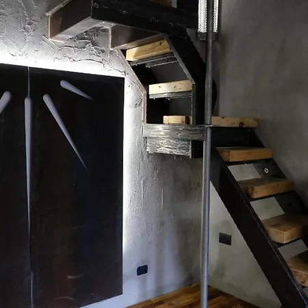 Le In Pietra La Torretta * Montemezzo