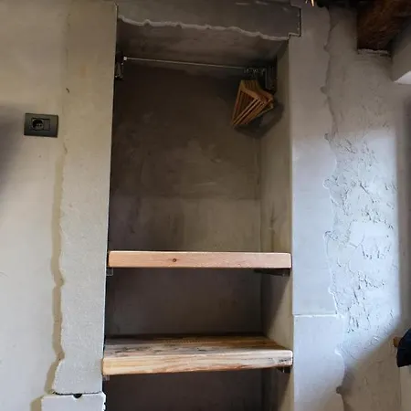 Le In Pietra La Torretta * Montemezzo