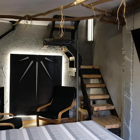 Le In Pietra La Torretta Casa vacanze Montemezzo