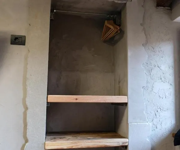 Le In Pietra La Torretta * Montemezzo